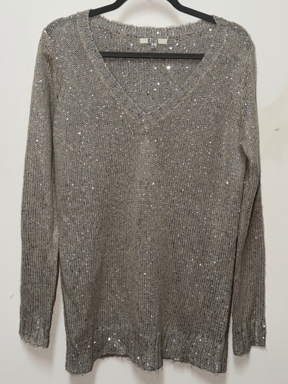 BB Dakota gray V-neck knit all-over sequin sweater